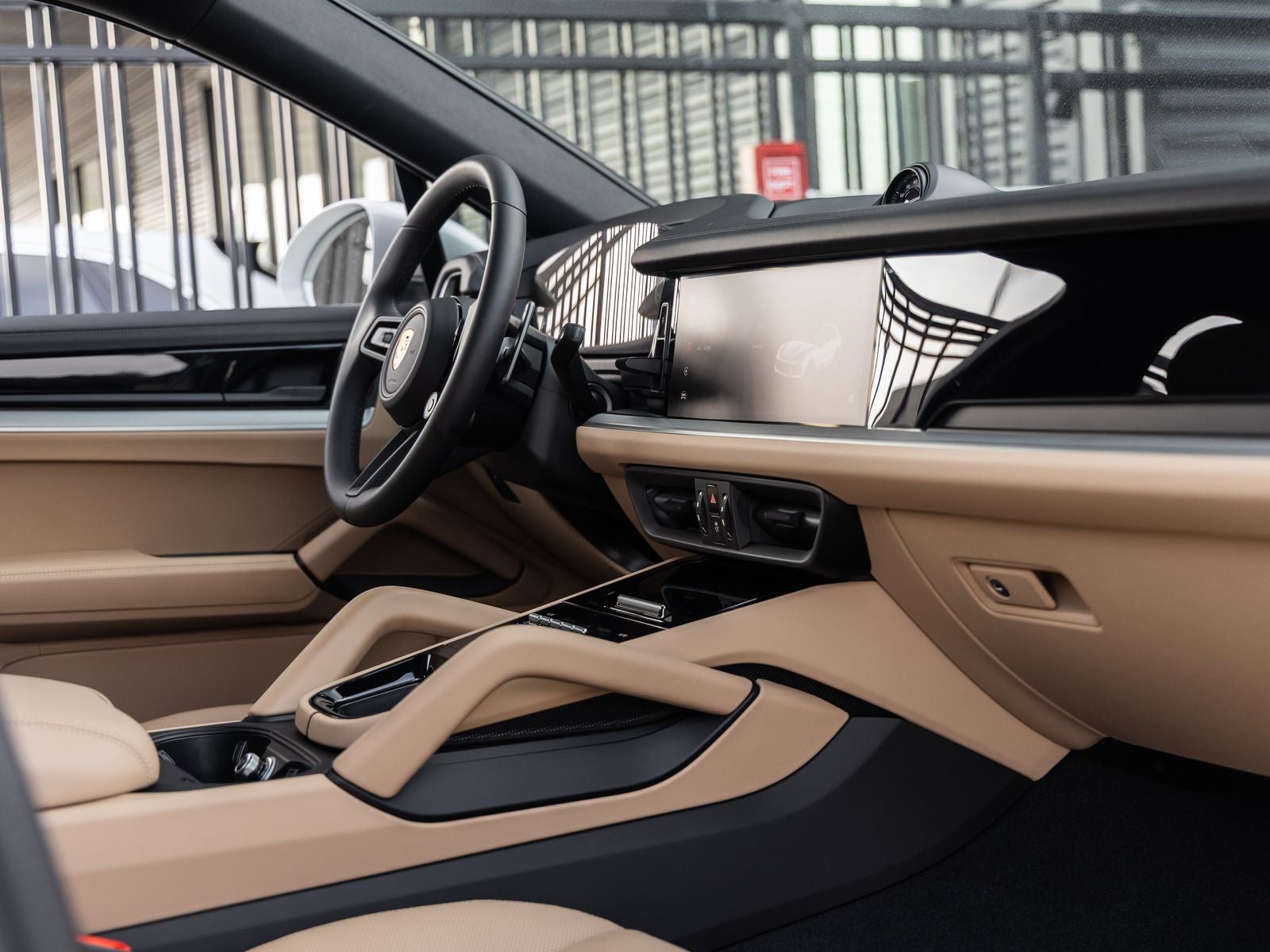 2025 Porsche Cayenne E-Hybrid Coupe