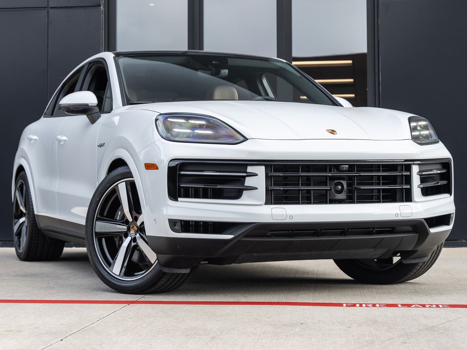 2025 Porsche Cayenne E-Hybrid Coupe