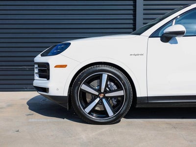 2025 Porsche Cayenne E-Hybrid Coupe