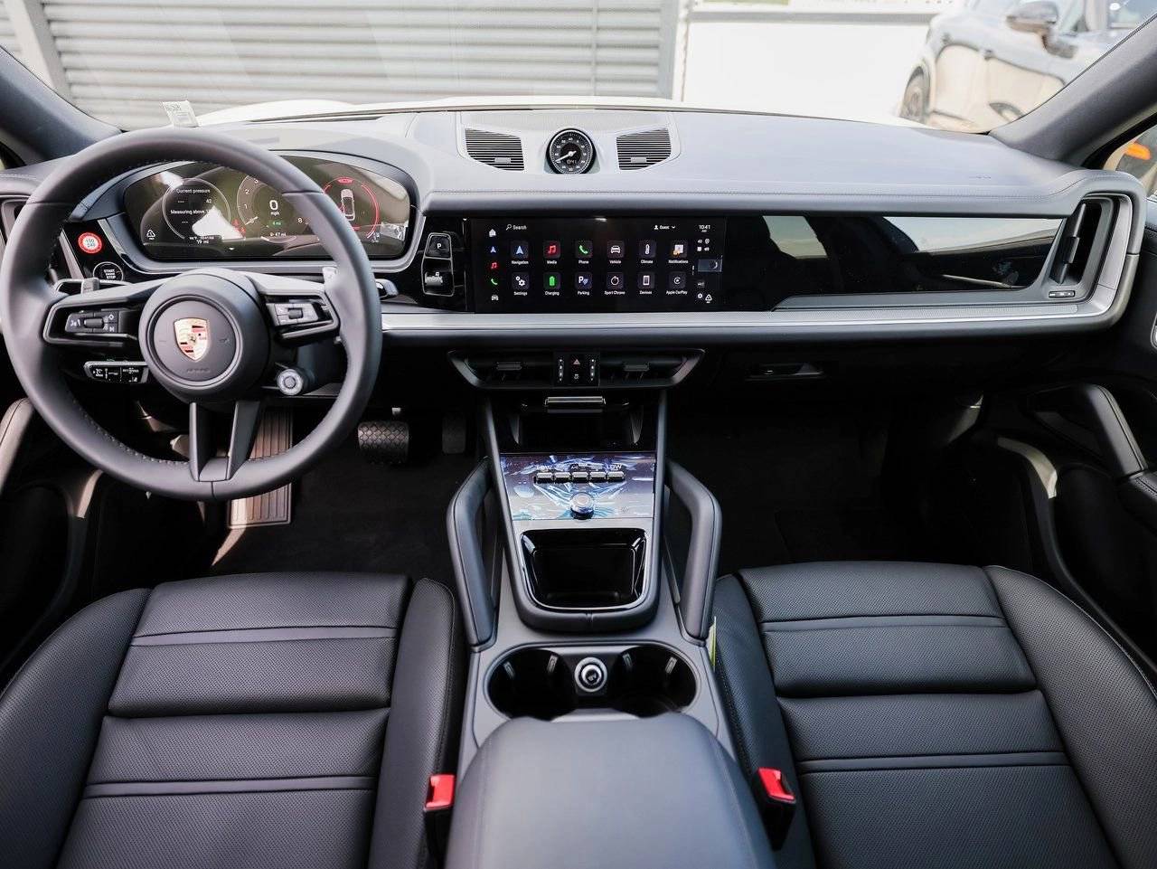 2025 Porsche Cayenne E-Hybrid Coupe