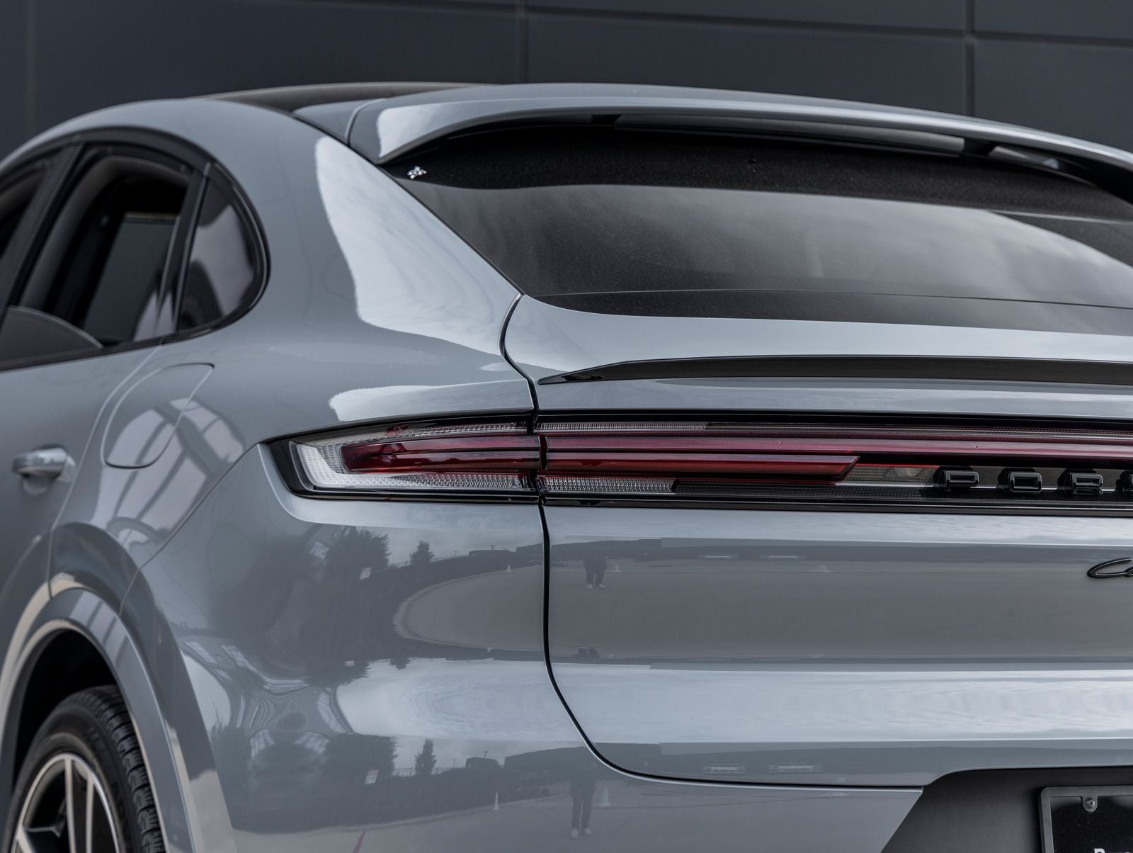 2025 Porsche Cayenne Coup E-Hybrid - Photo 13