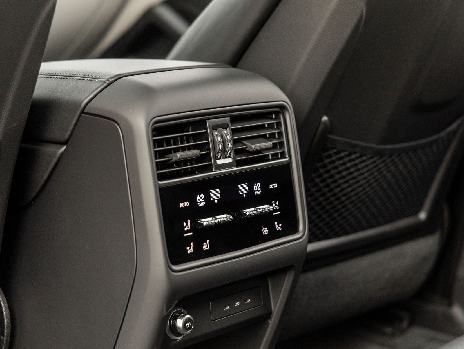 2025 Porsche Cayenne Coup E-Hybrid - Photo 37
