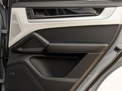 2025 Porsche Cayenne E-Hybrid Coupe
