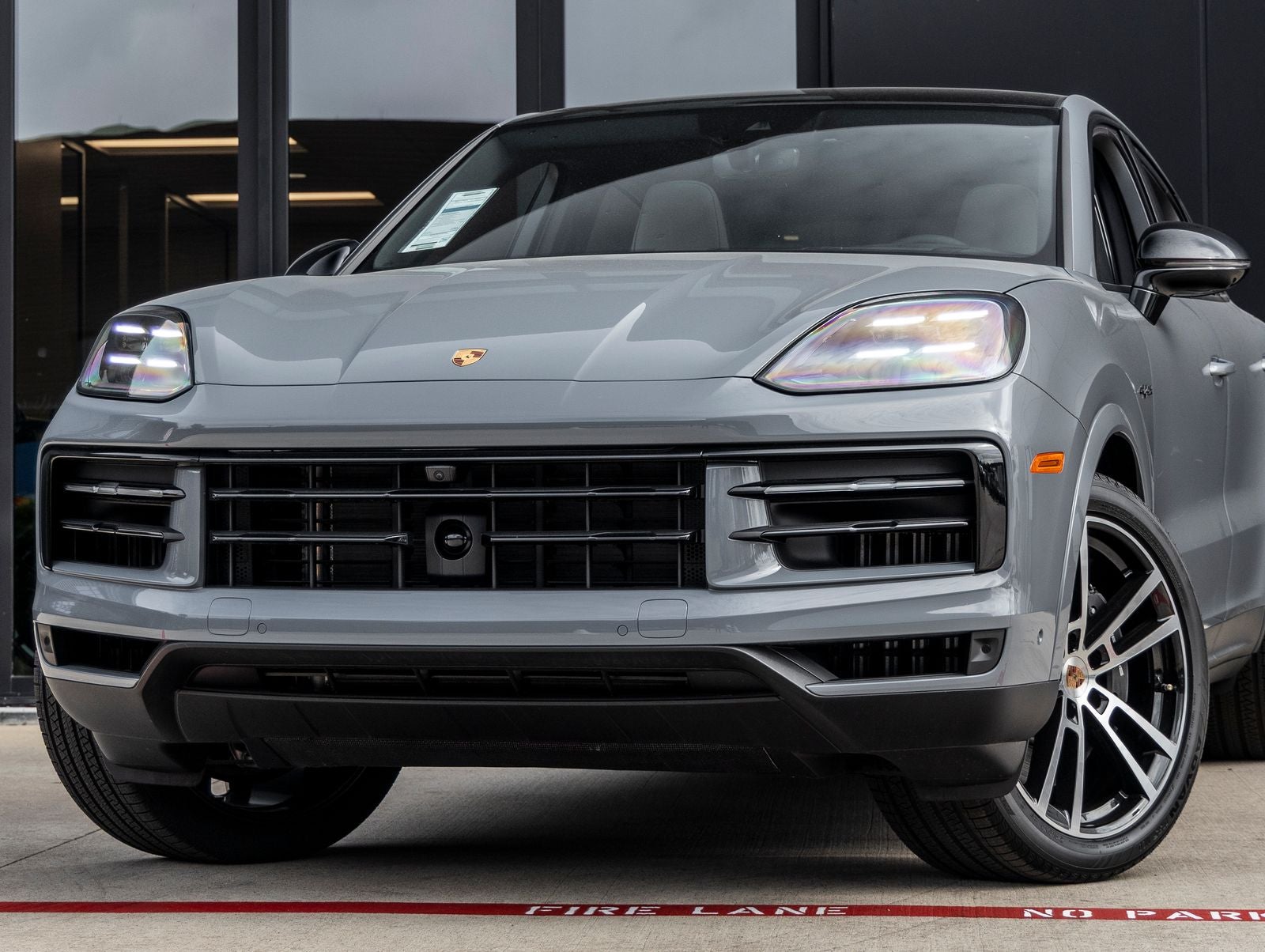 2025 Porsche Cayenne Coup E-Hybrid - Photo 7