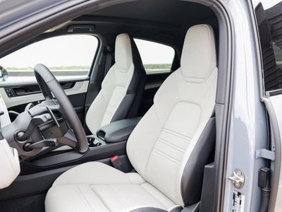 2025 Porsche Cayenne E-Hybrid Coupe