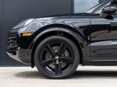 2025 Porsche Cayenne E-Hybrid Coupe