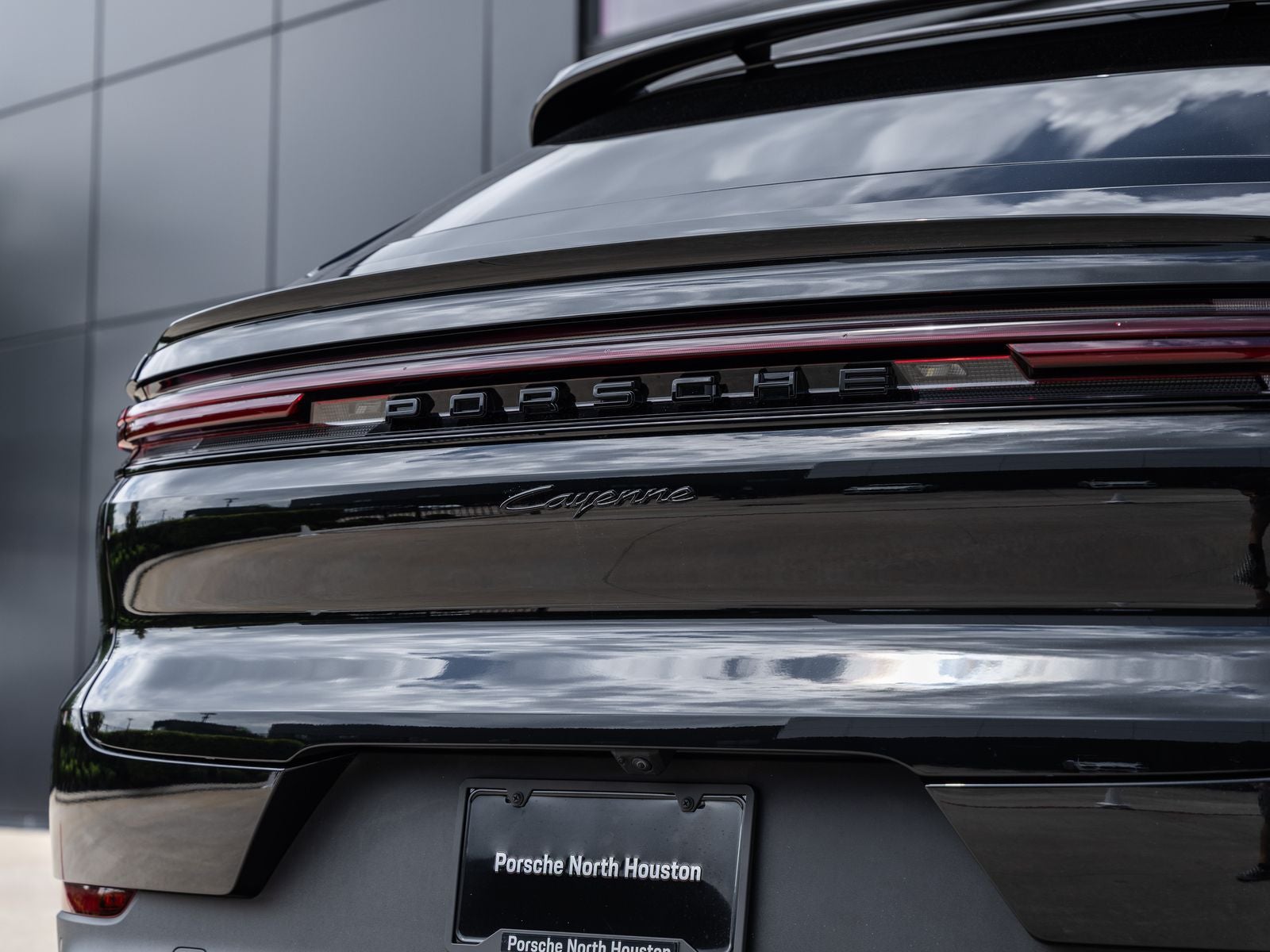 2025 Porsche Cayenne Coup E-Hybrid - Photo 14