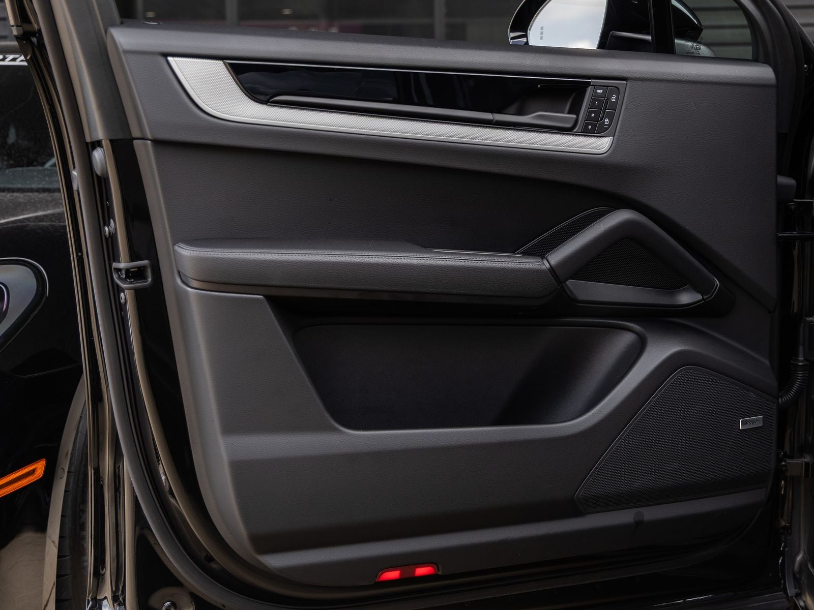2025 Porsche Cayenne Coup E-Hybrid - Photo 21