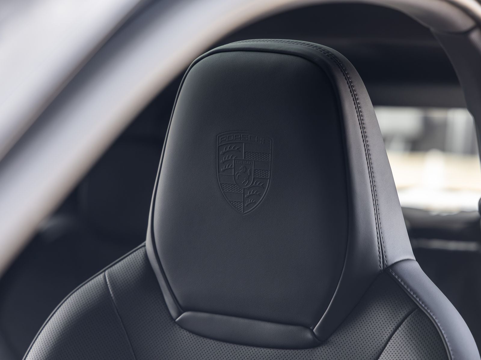 2025 Porsche Cayenne E-Hybrid Coupe