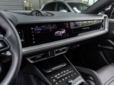 2025 Porsche Cayenne E-Hybrid Coupe