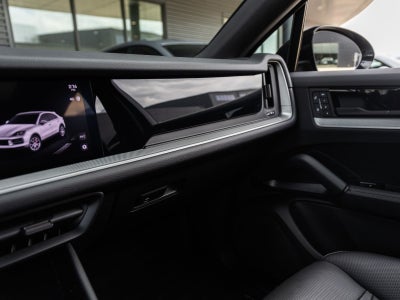 2025 Porsche Cayenne E-Hybrid Coupe