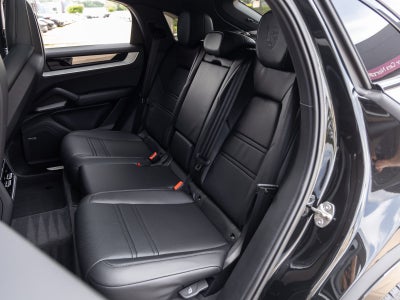 2025 Porsche Cayenne E-Hybrid Coupe