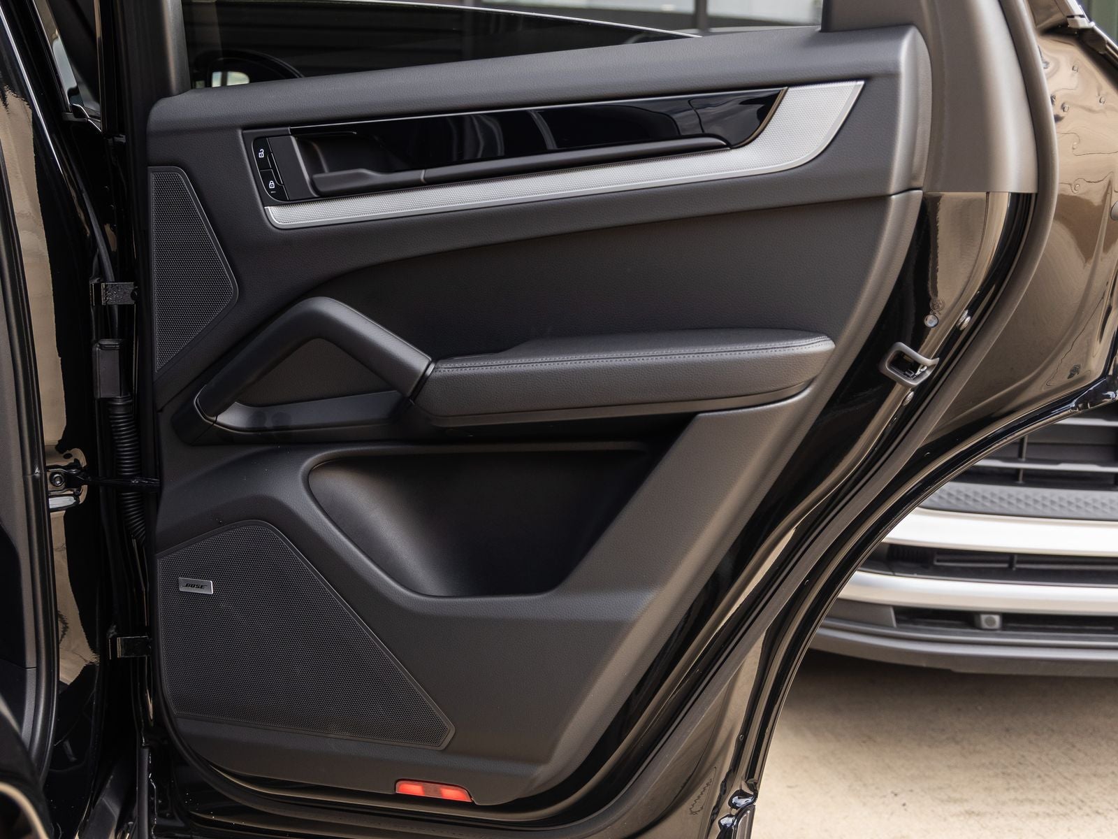 2025 Porsche Cayenne E-Hybrid Coupe