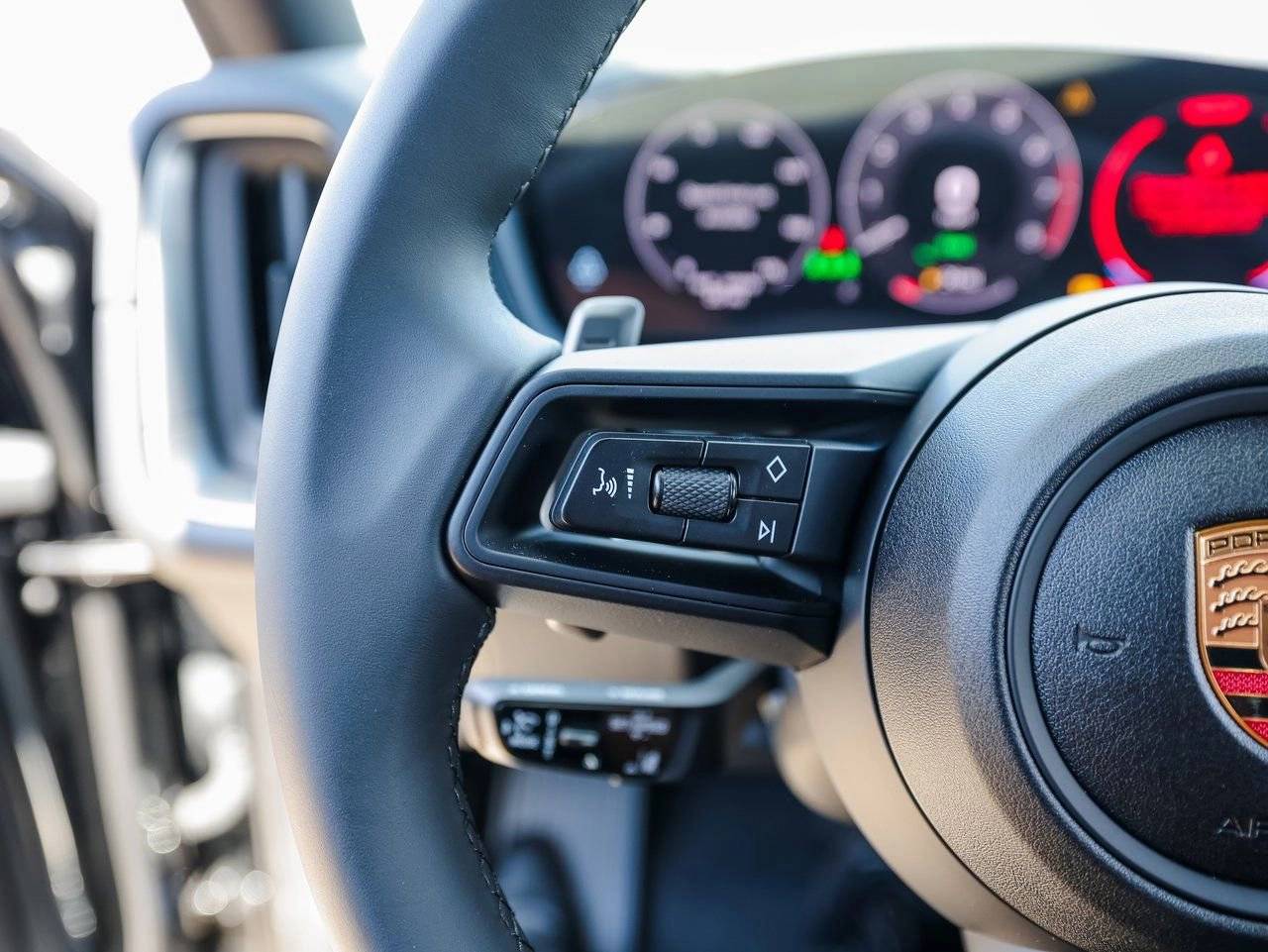 2025 Porsche Cayenne E-Hybrid Coupe