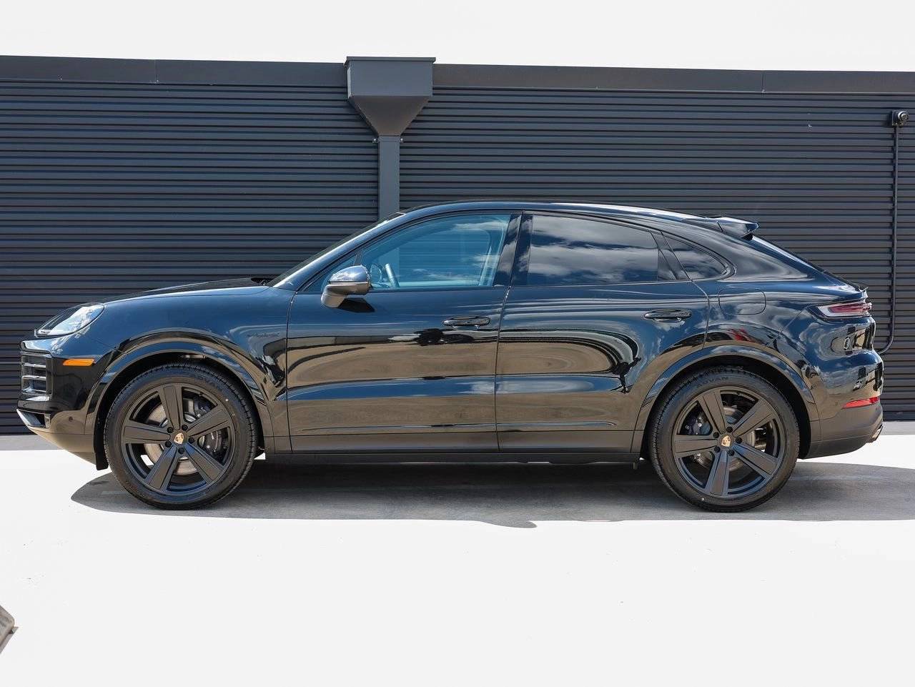 2025 Porsche Cayenne E-Hybrid Coupe