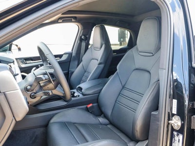 2025 Porsche Cayenne E-Hybrid Coupe