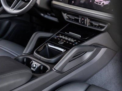 2025 Porsche Cayenne E-Hybrid Coupe