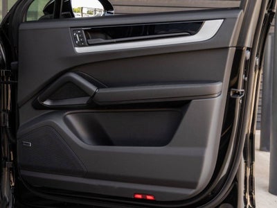 2025 Porsche Cayenne E-Hybrid Coupe
