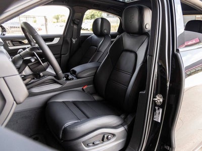 2025 Porsche Cayenne E-Hybrid Coupe