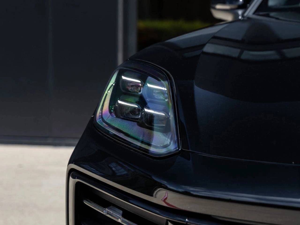 2025 Porsche Cayenne E-Hybrid Coupe