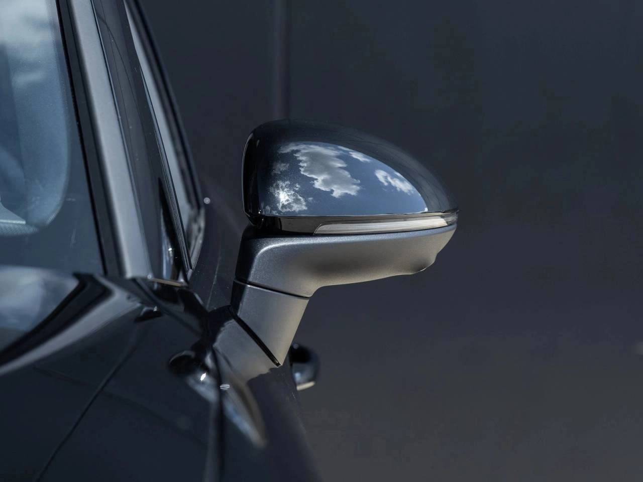 2025 Porsche Cayenne E-Hybrid Coupe