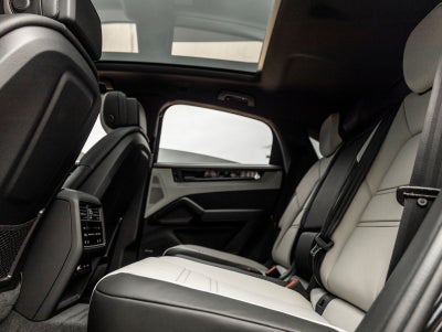 2026 Porsche Cayenne E-Hybrid Coupe