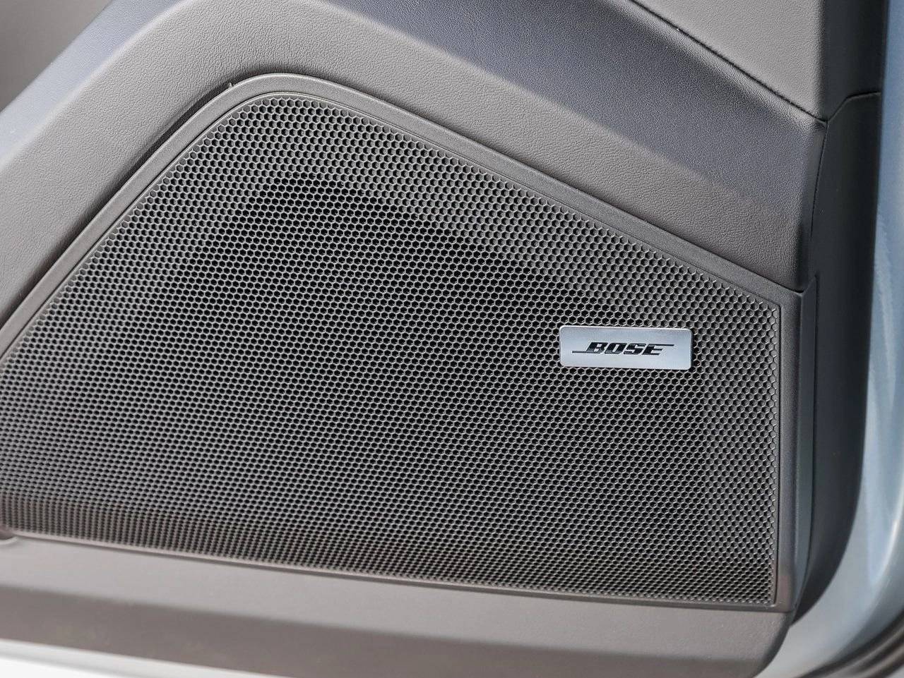 2025 Porsche Cayenne E-Hybrid Coupe