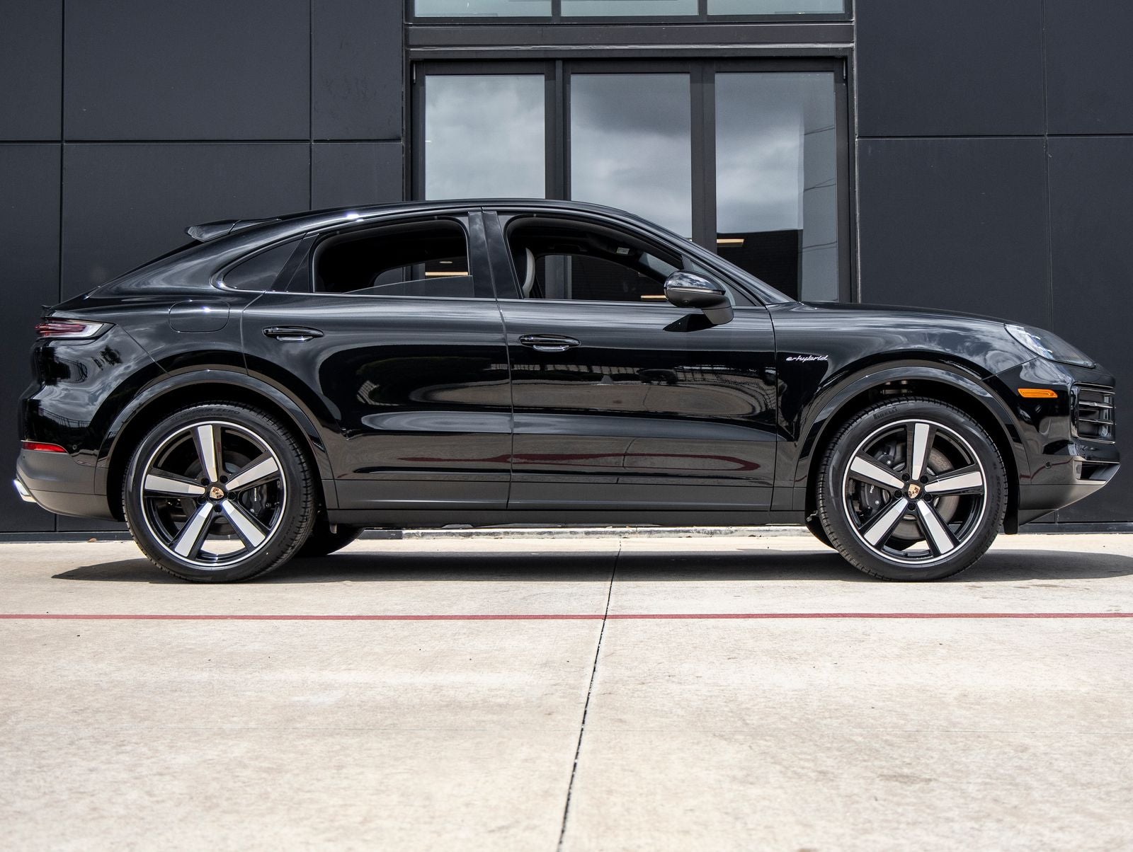 2025 Porsche Cayenne E-Hybrid Coupe
