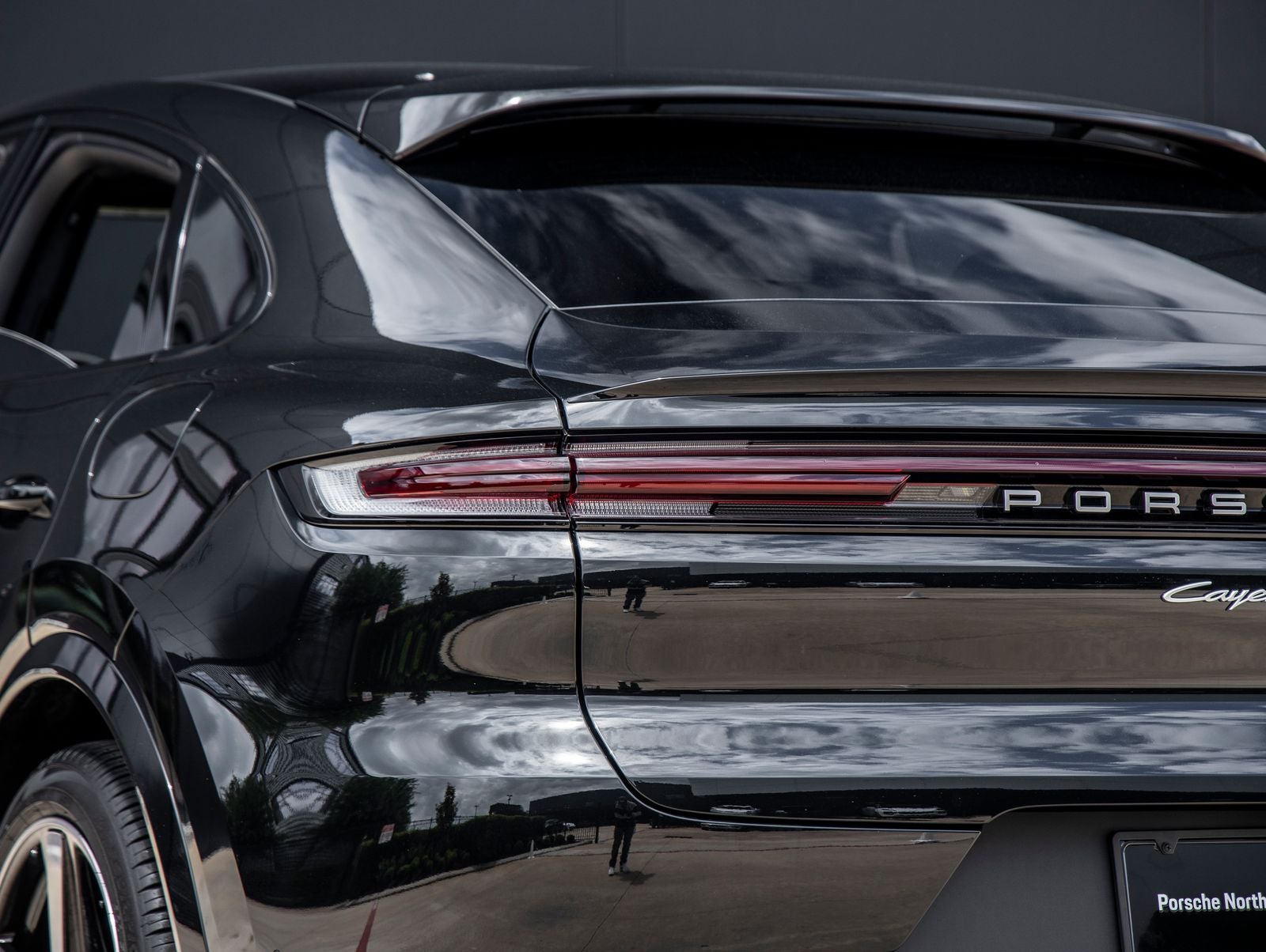 2025 Porsche Cayenne E-Hybrid Coupe