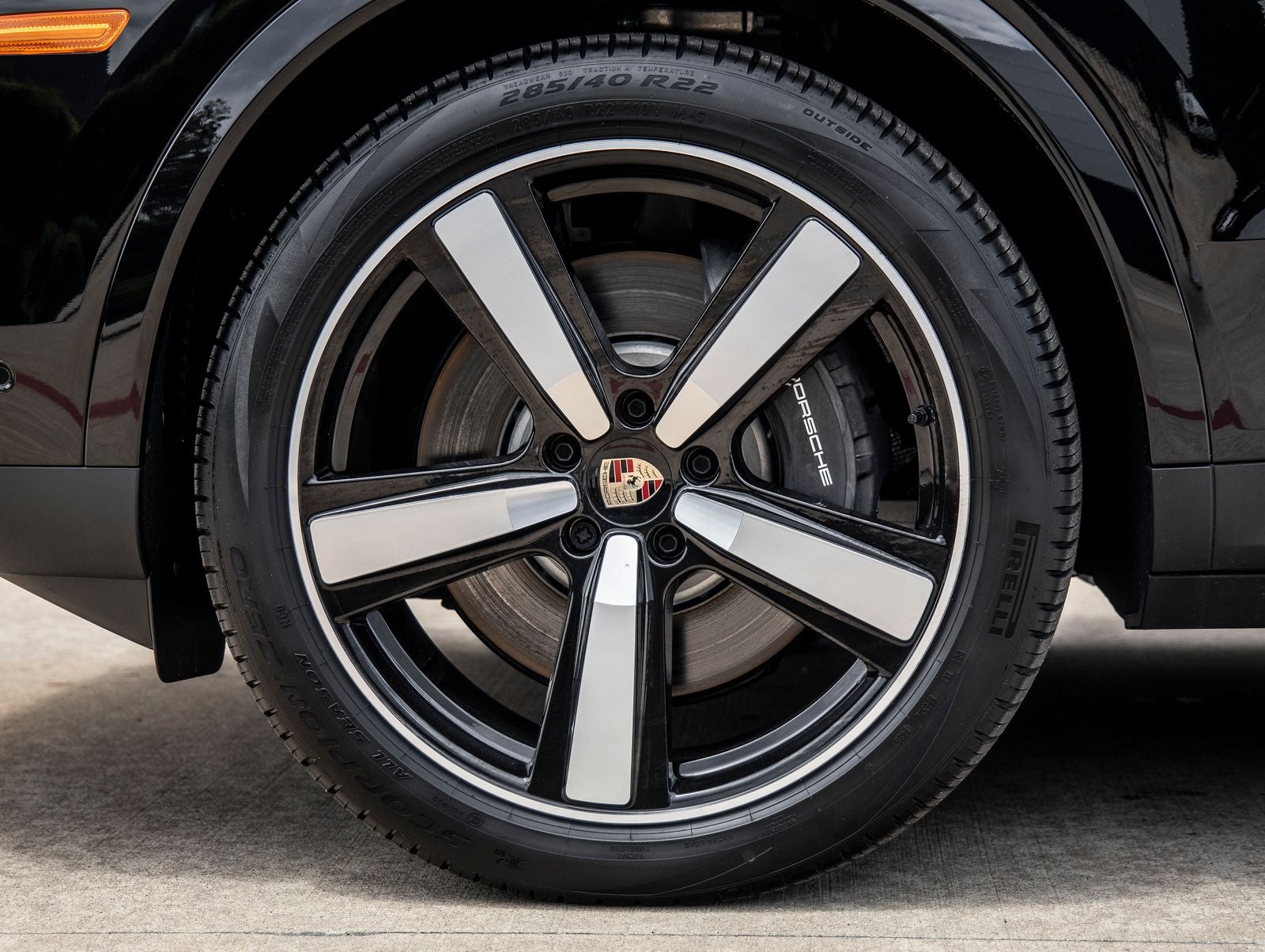 2025 Porsche Cayenne E-Hybrid Coupe