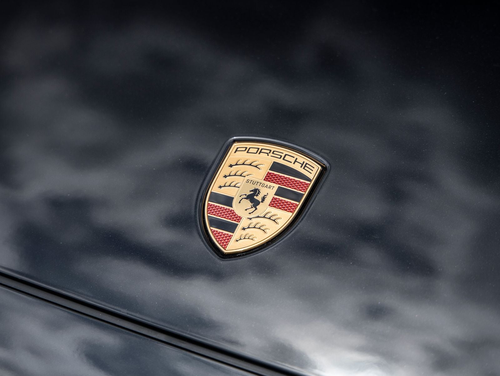 2025 Porsche Cayenne E-Hybrid Coupe