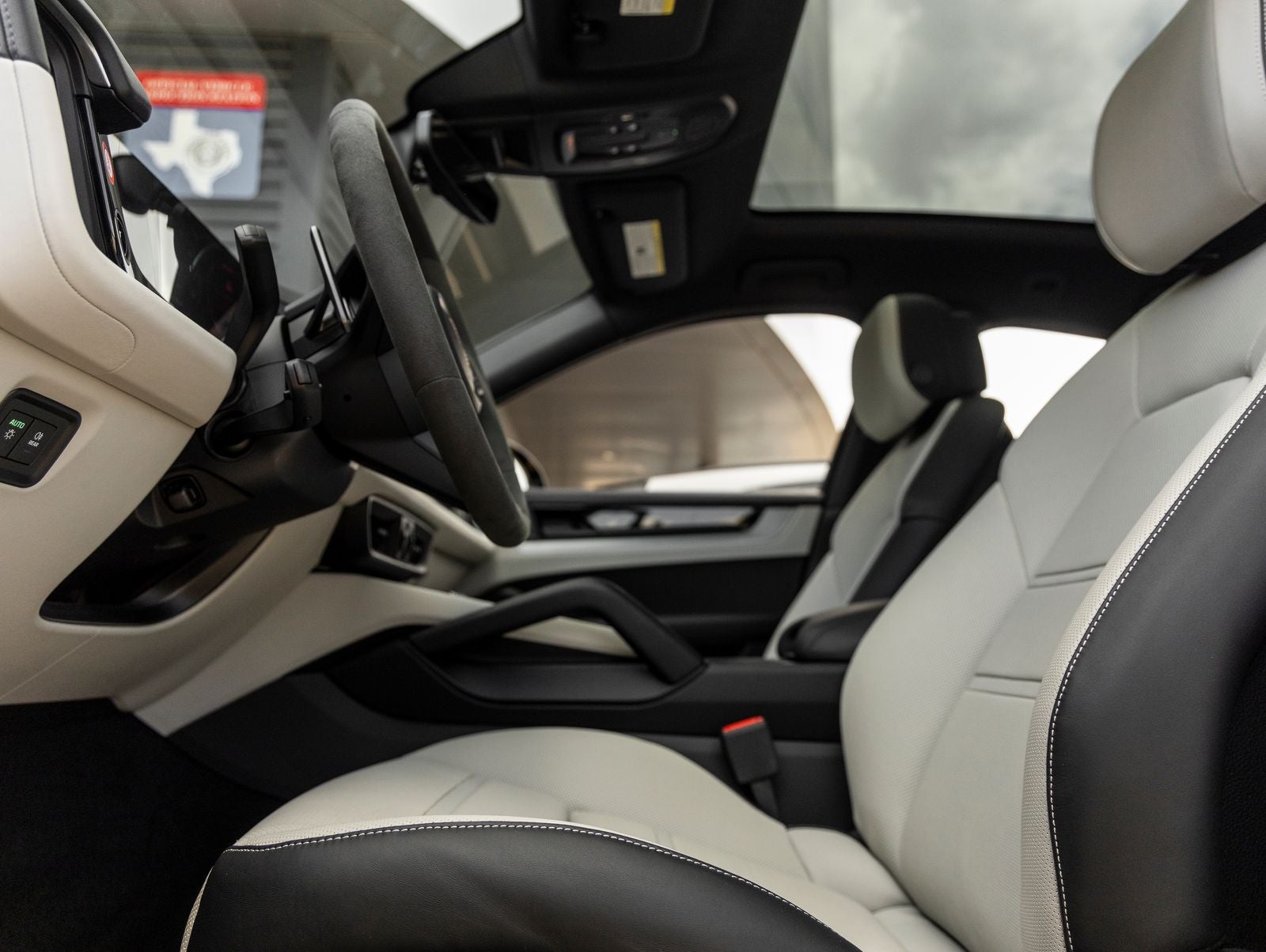 2025 Porsche Cayenne E-Hybrid Coupe