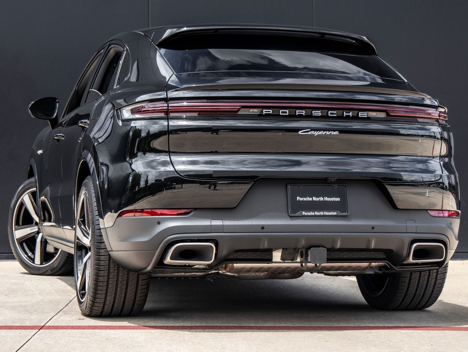 2025 Porsche Cayenne E-Hybrid Coupe
