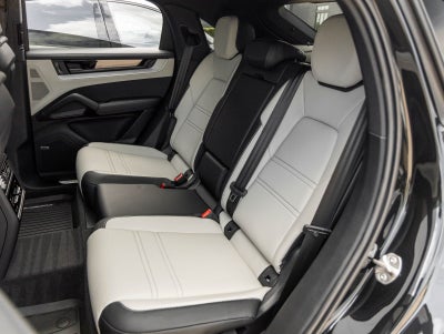 2025 Porsche Cayenne E-Hybrid Coupe