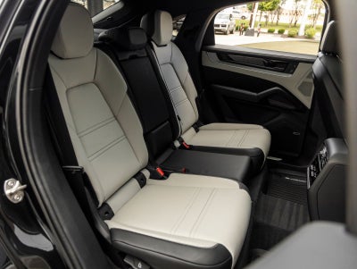 2025 Porsche Cayenne E-Hybrid Coupe