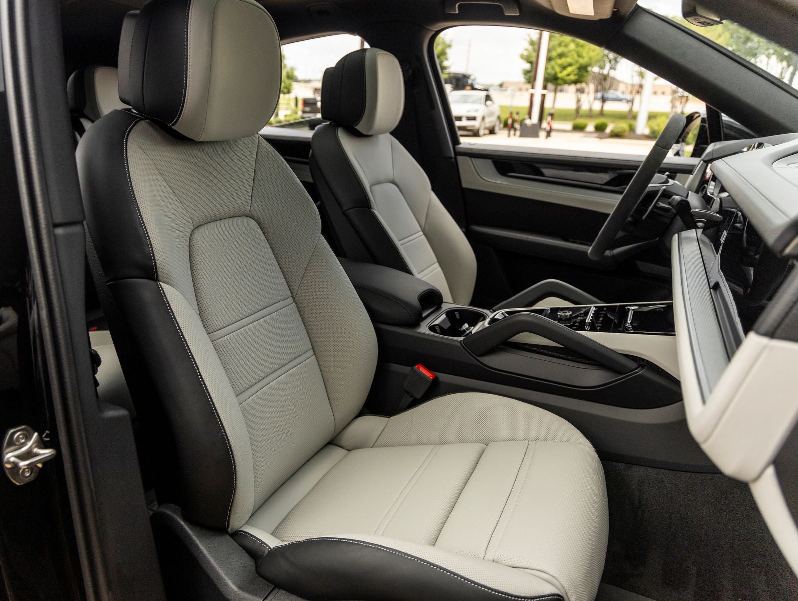 2025 Porsche Cayenne E-Hybrid Coupe