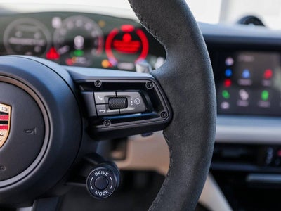 2025 Porsche Cayenne E-Hybrid Coupe