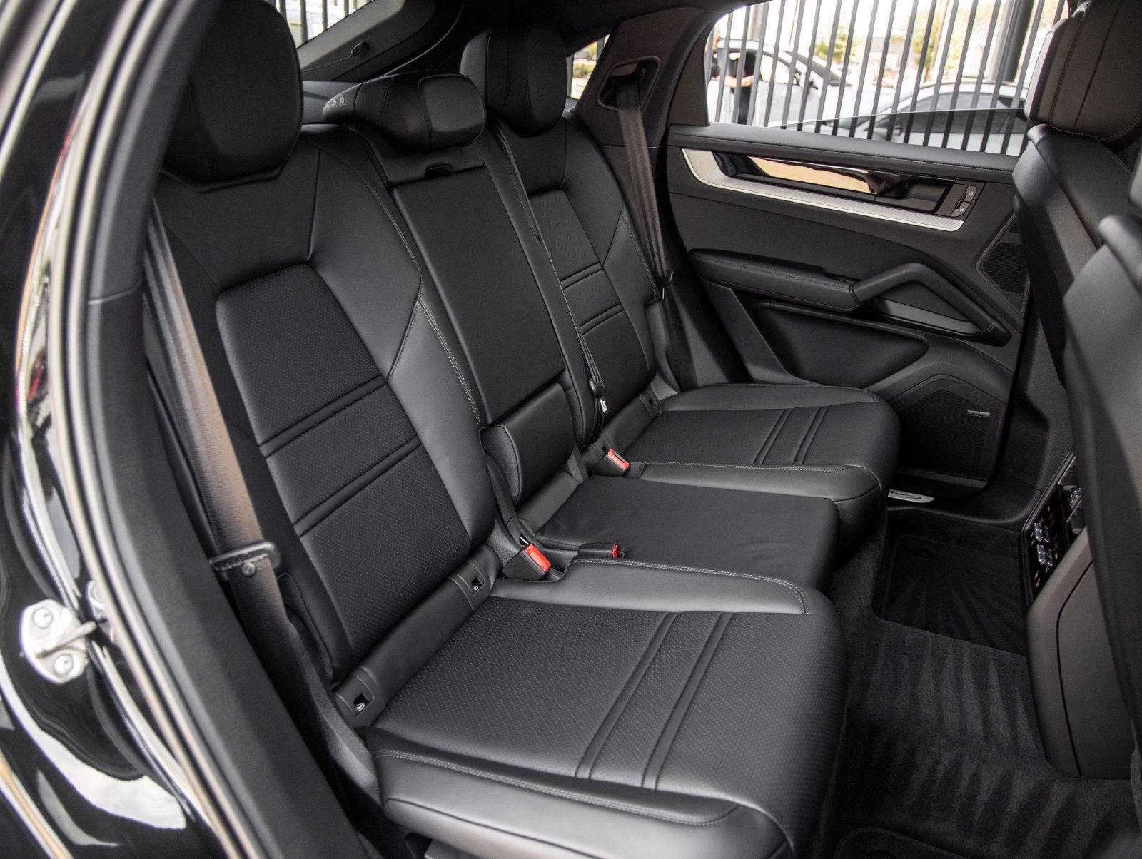 2027 Porsche Cayenne Cayenne E-Hybrid Coupe