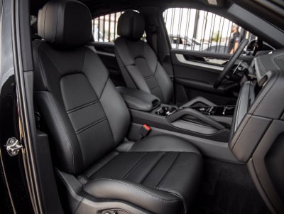 2027 Porsche Cayenne Cayenne E-Hybrid Coupe