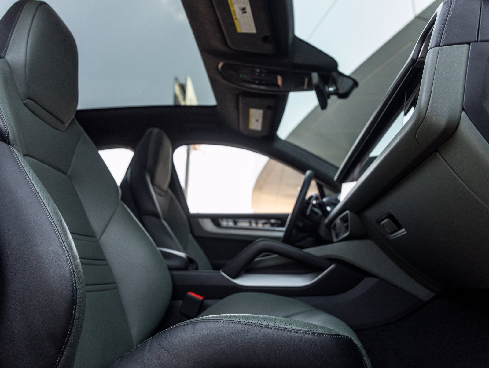 2025 Porsche Cayenne Cayenne GTS Coupe