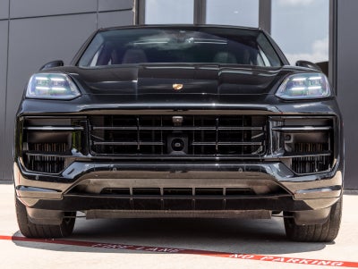2025 Porsche Cayenne Cayenne GTS Coupe