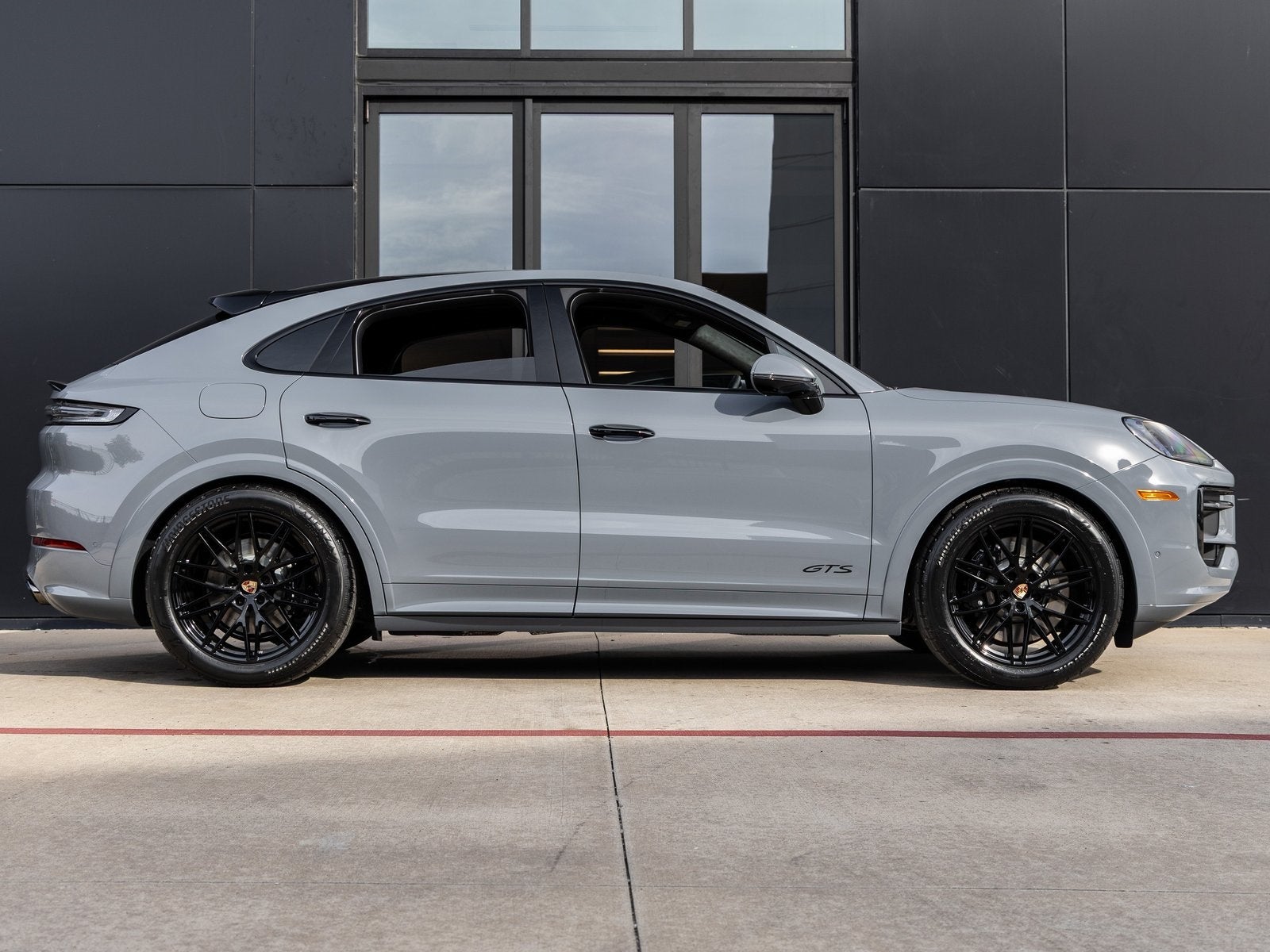 2026 Porsche Cayenne Coupe Cayenne GTS Coupe