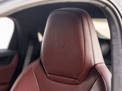 2026 Porsche Cayenne Coupe Cayenne GTS Coupe