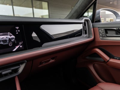 2026 Porsche Cayenne Coupe Cayenne GTS Coupe