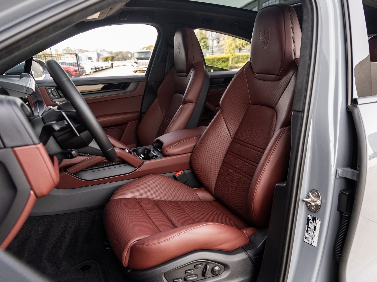 2026 Porsche Cayenne Coupe Cayenne GTS Coupe