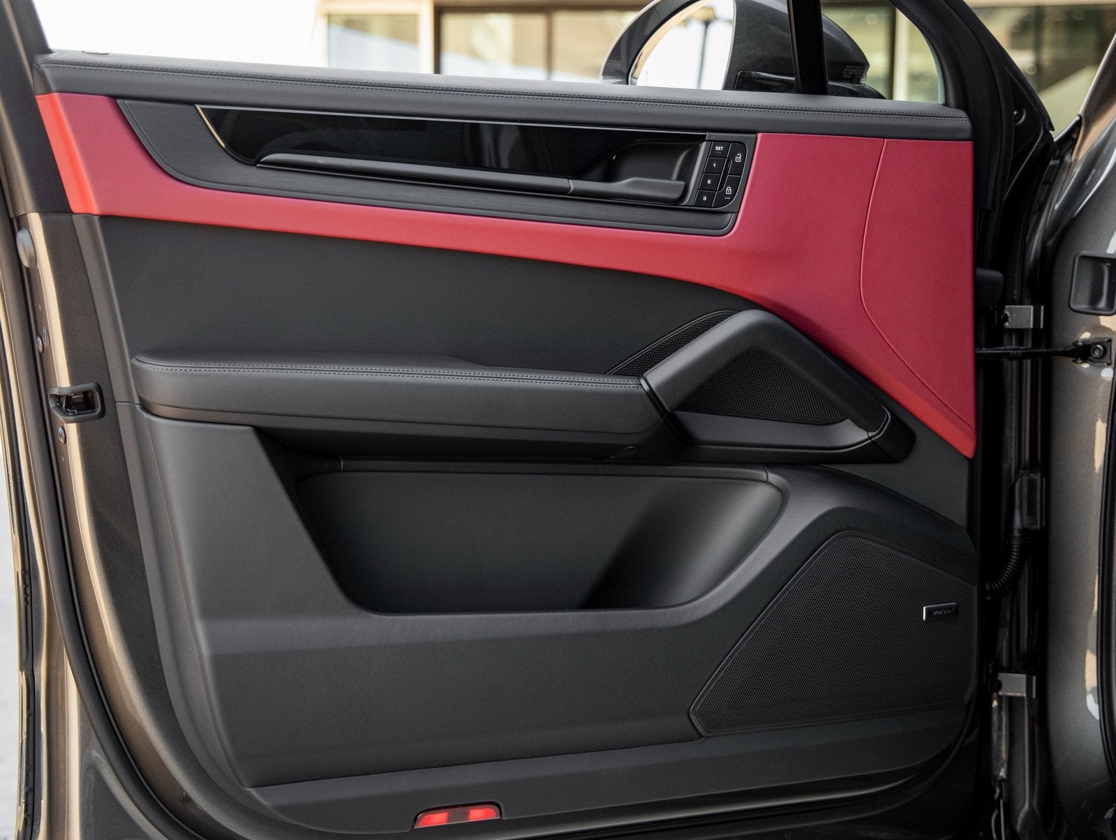 2026 Porsche Cayenne Coupe Cayenne GTS Coupe