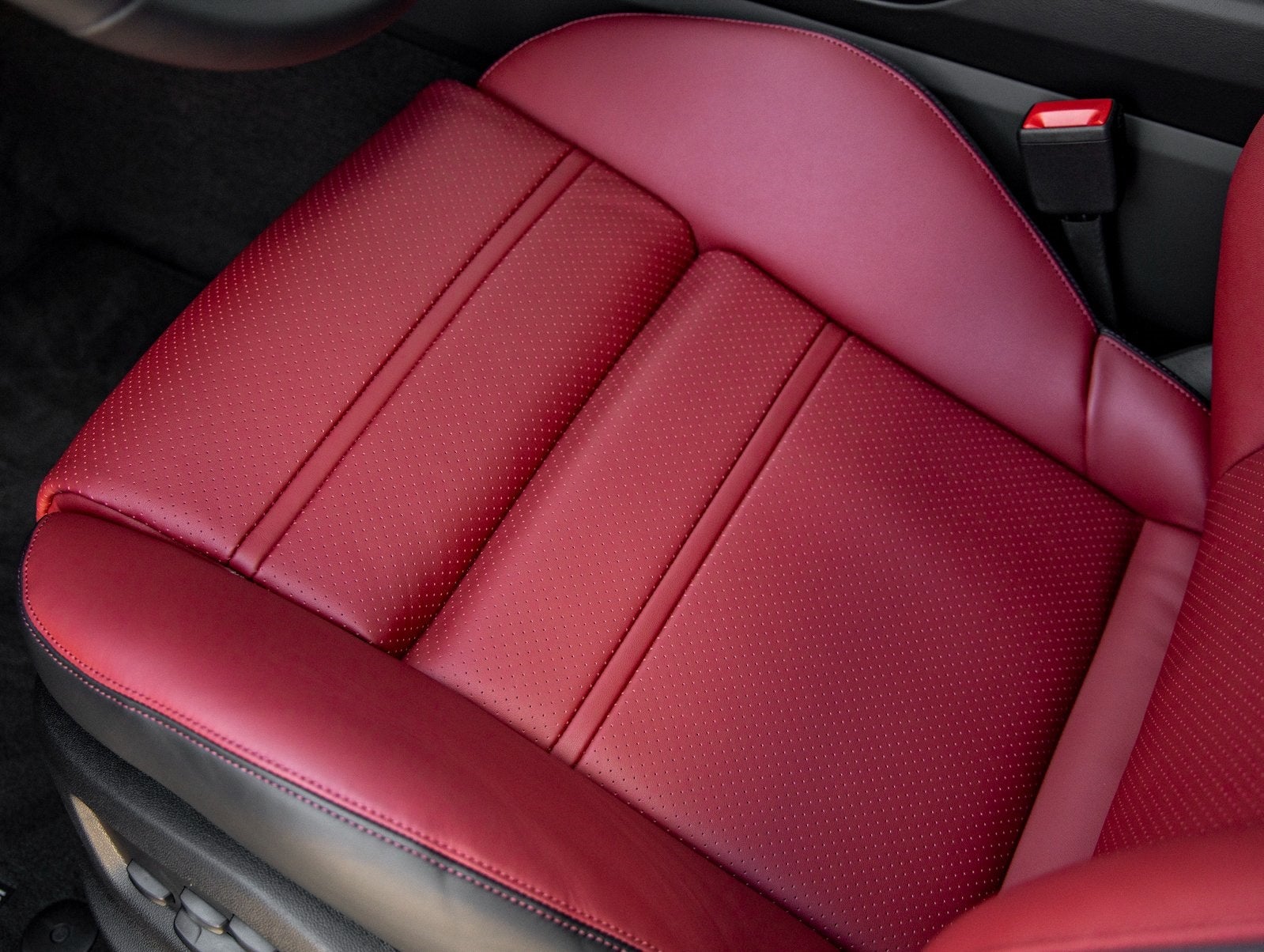 2026 Porsche Cayenne Coupe Cayenne GTS Coupe