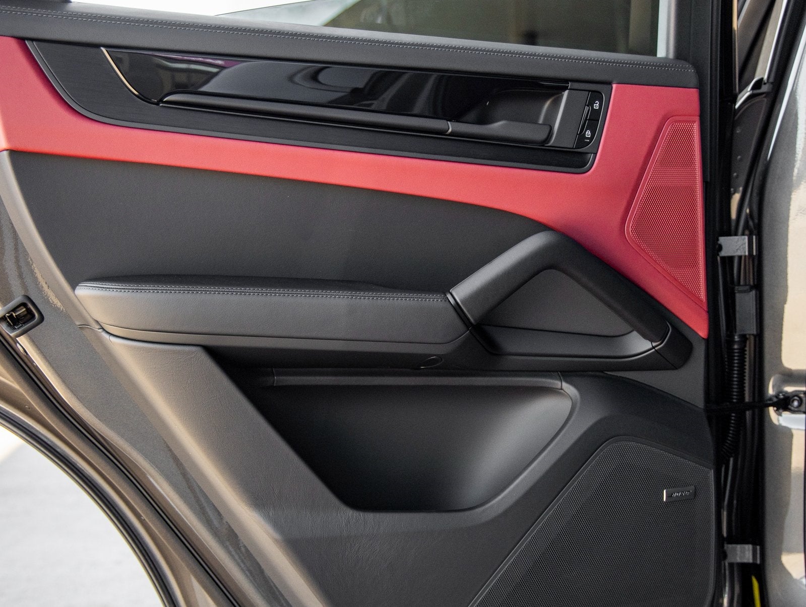 2026 Porsche Cayenne Coupe Cayenne GTS Coupe