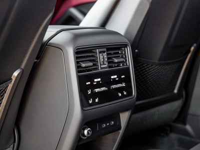 2026 Porsche Cayenne Coupe Cayenne GTS Coupe