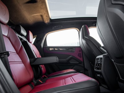 2026 Porsche Cayenne Coupe Cayenne GTS Coupe